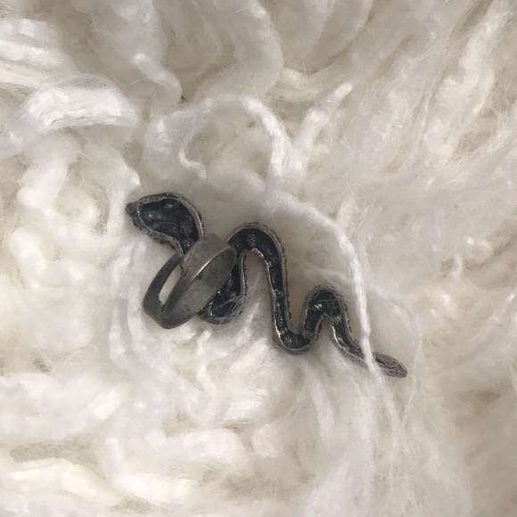 Snake ring - Picture 2 of 2